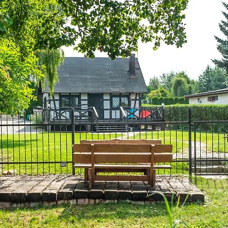 Dom Nad Jeziorem Ferienhaus