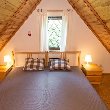 Dom Nad Jeziorem Ferienhaus *