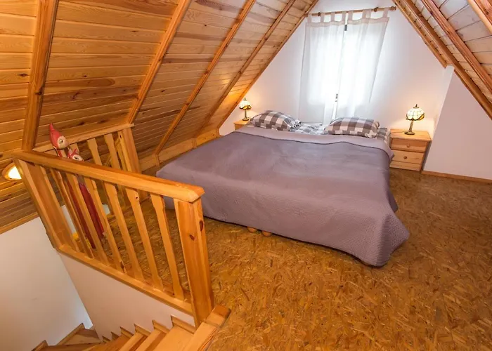 Dom Nad Jeziorem Ferienhaus *