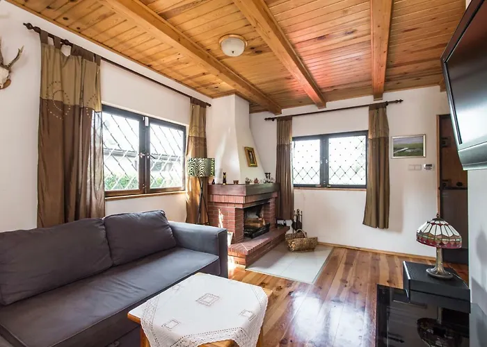 Dom Nad Jeziorem Ferienhaus *