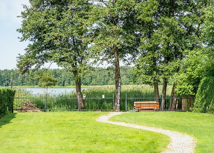 Dom Nad Jeziorem Sapowice